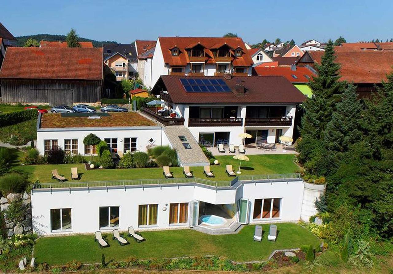 Zedernhof Gesundheits- & Wellnesshotel Stamsried Luaran gambar